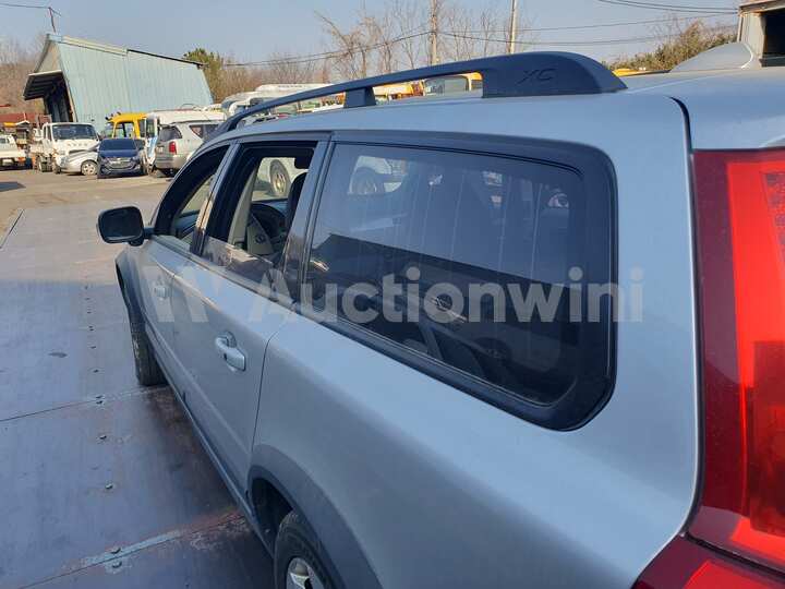 Volvo XC70 2010 — 31
