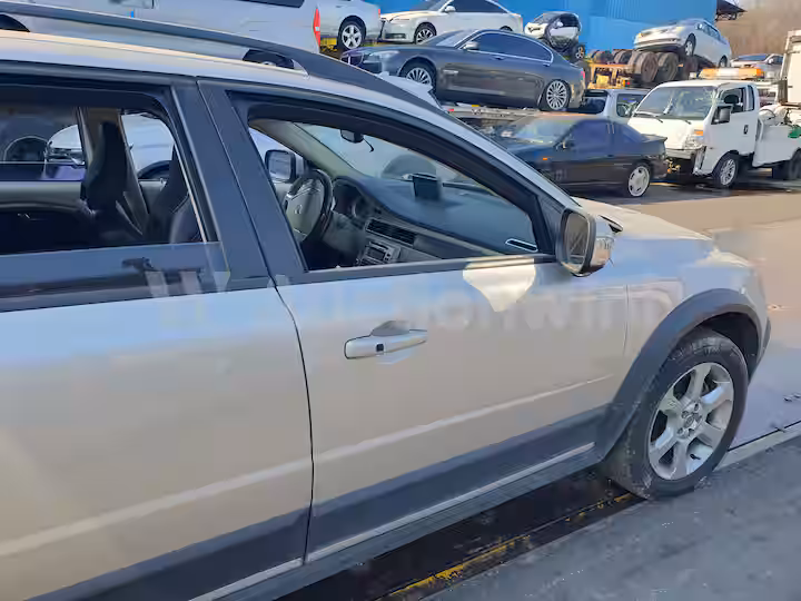 Volvo XC70 2010 — 37
