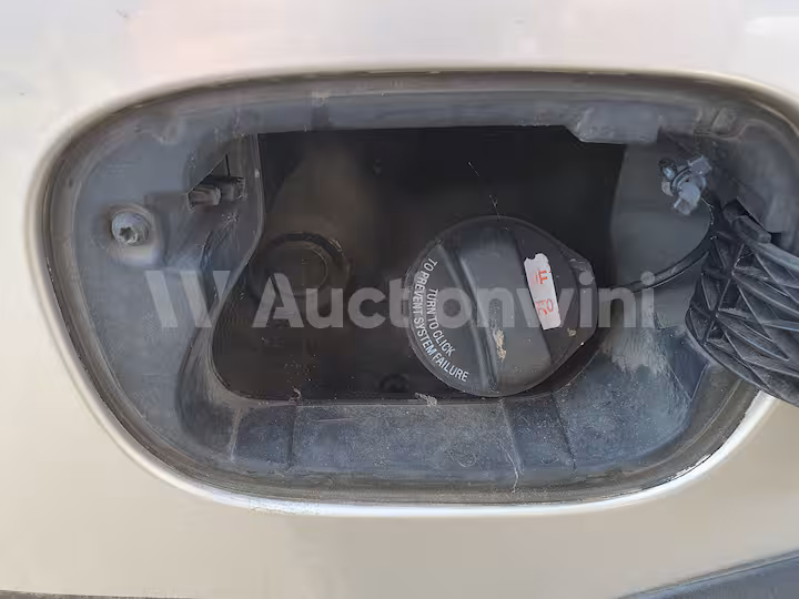 Volvo XC70 2010 — 48