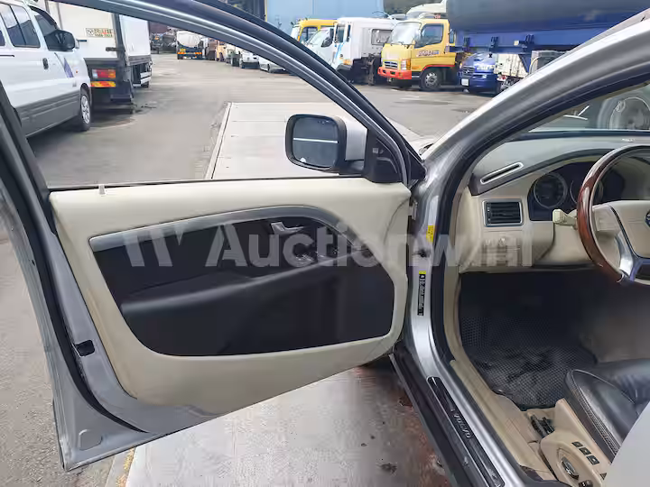 Volvo XC70 2010 — 9
