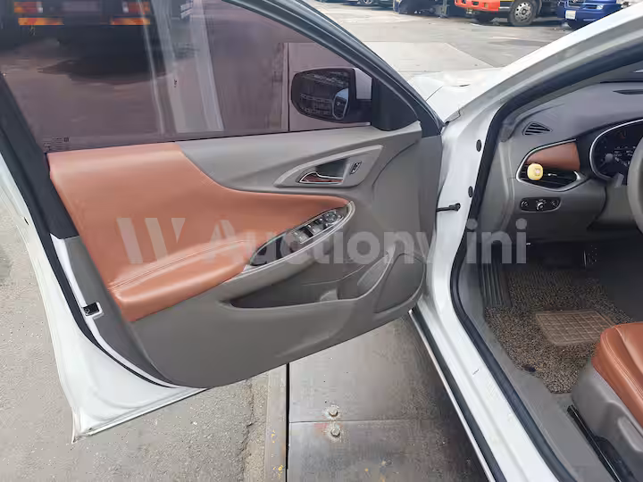 Chevrolet Malibu 2017 — 21