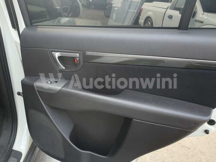 Hyundai SantaFe 2010 — 22
