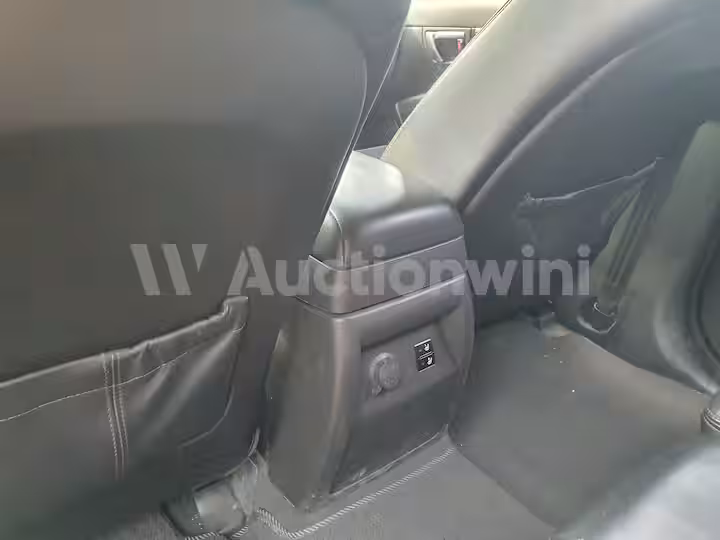 Hyundai SantaFe 2010 — 31