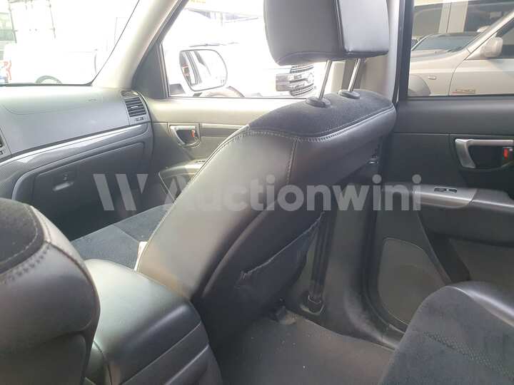 Hyundai SantaFe 2010 — 32