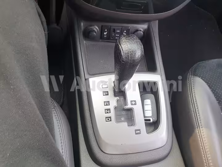 Hyundai SantaFe 2010 — 40