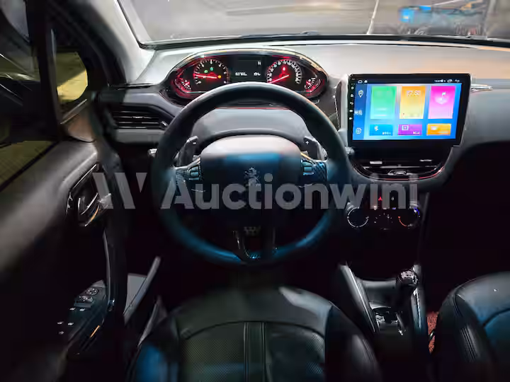 Peugeot 208 2015 — 35