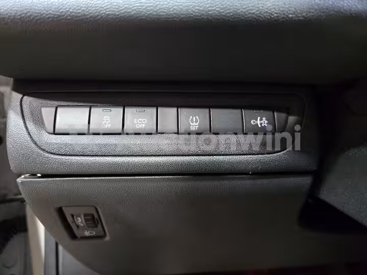 Peugeot 208 2015 — 38