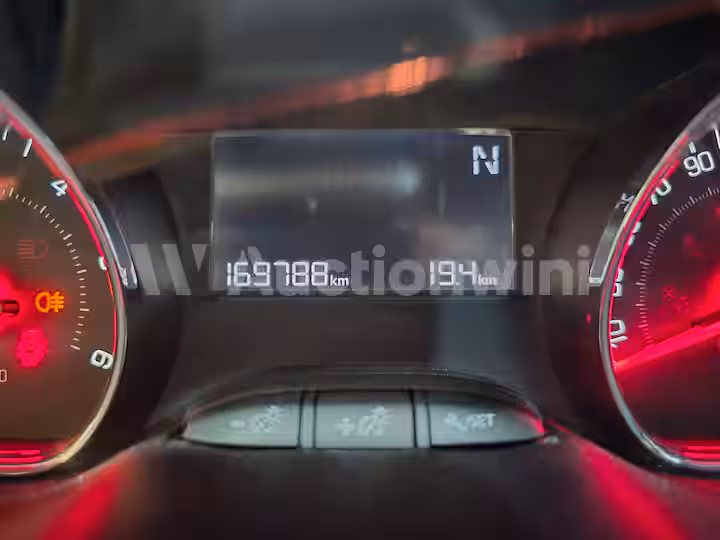 Peugeot 208 2015 — 40