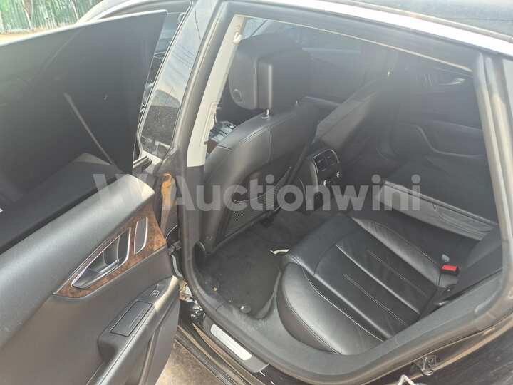 Audi A7 2013 — 30