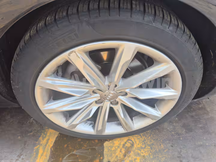 Audi A7 2013 — 7