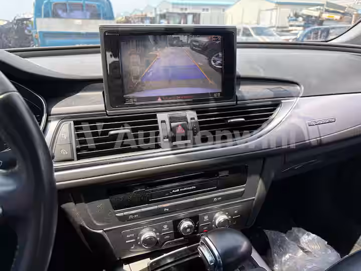 Audi A6 2012 — 11