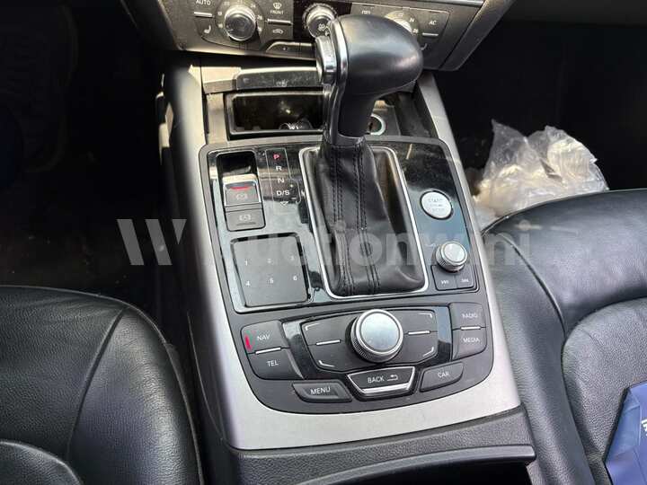 Audi A6 2012 — 12