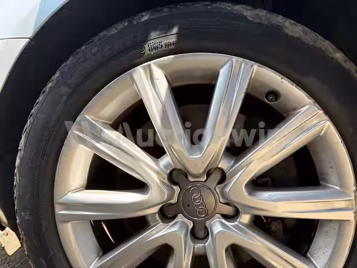 Audi A6 2012 — 21