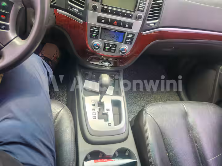 Hyundai SantaFe 2010 — 38