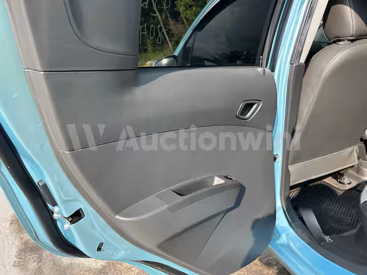 Chevrolet Spark 2012 — 20