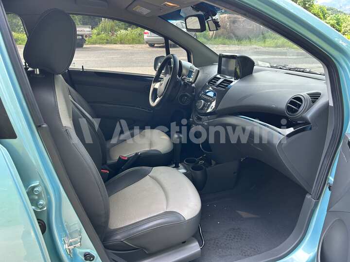 Chevrolet Spark 2012 — 30
