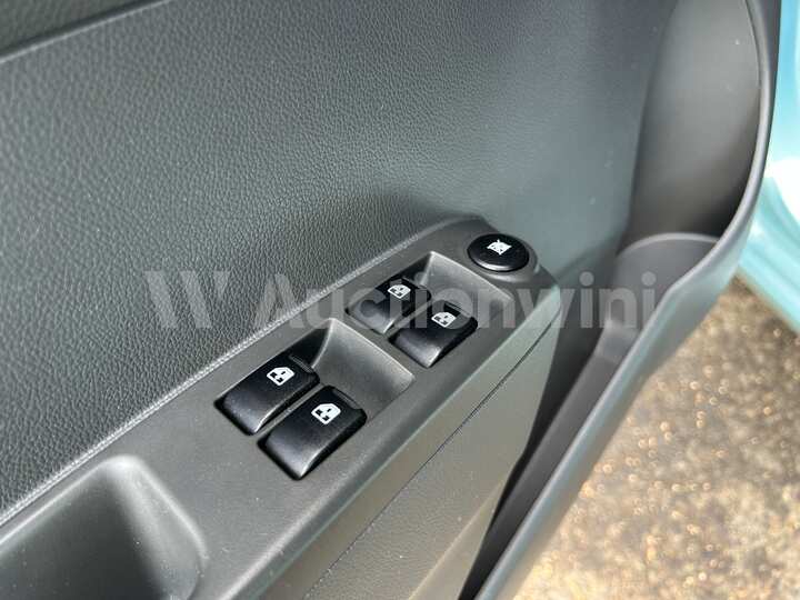 Chevrolet Spark 2012 — 32