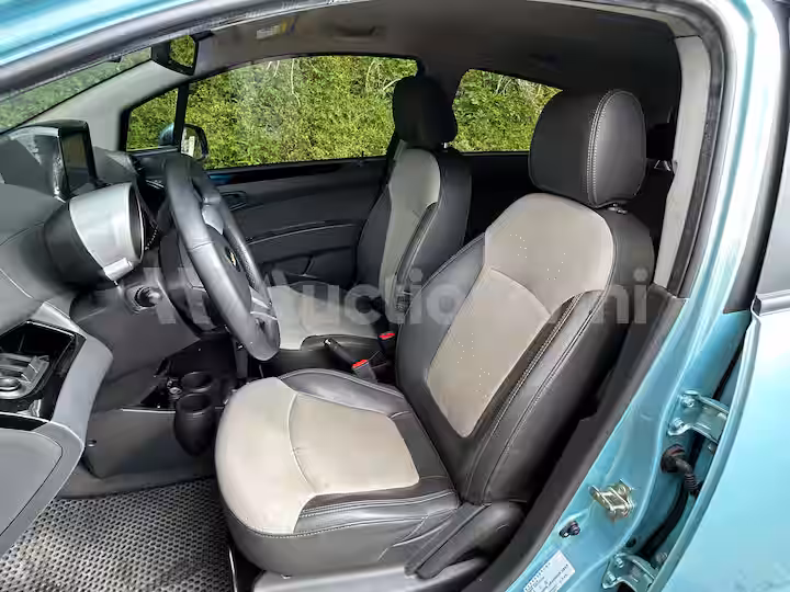Chevrolet Spark 2012 — 34