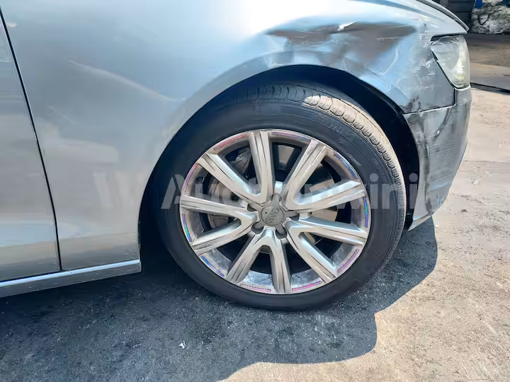 Audi A6 2012 — 16