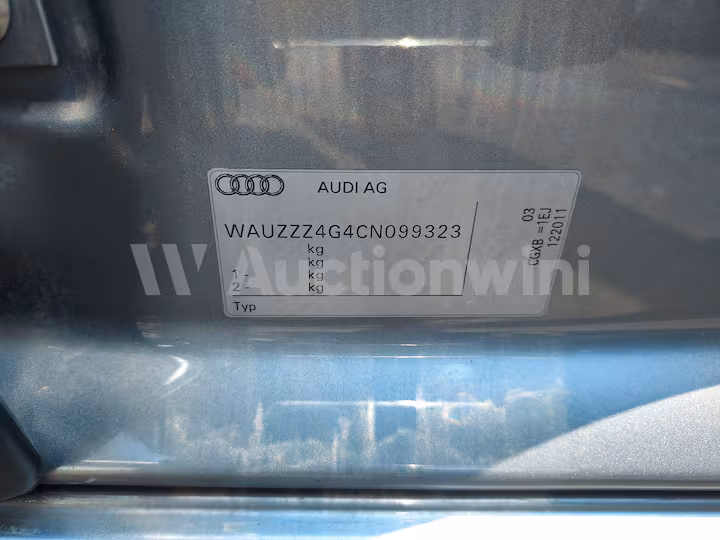 Audi A6 2012 — 32