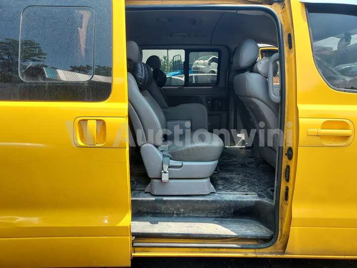Hyundai Starex 2011 — 31