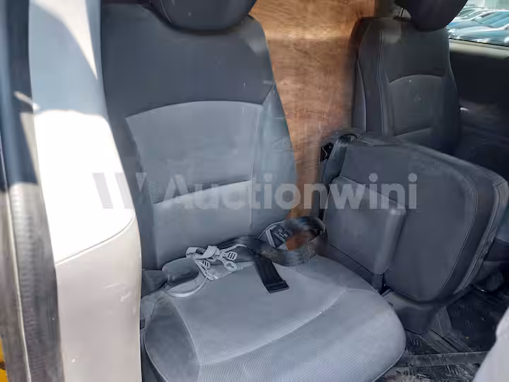 Hyundai Starex 2011 — 33