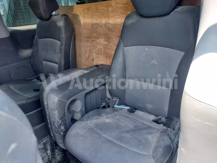 Hyundai Starex 2011 — 39