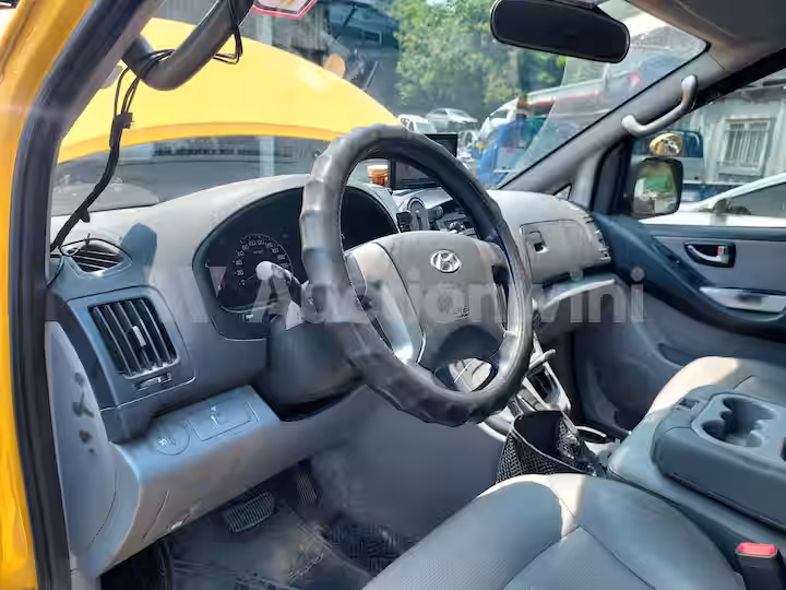 Hyundai Starex 2011 — 44