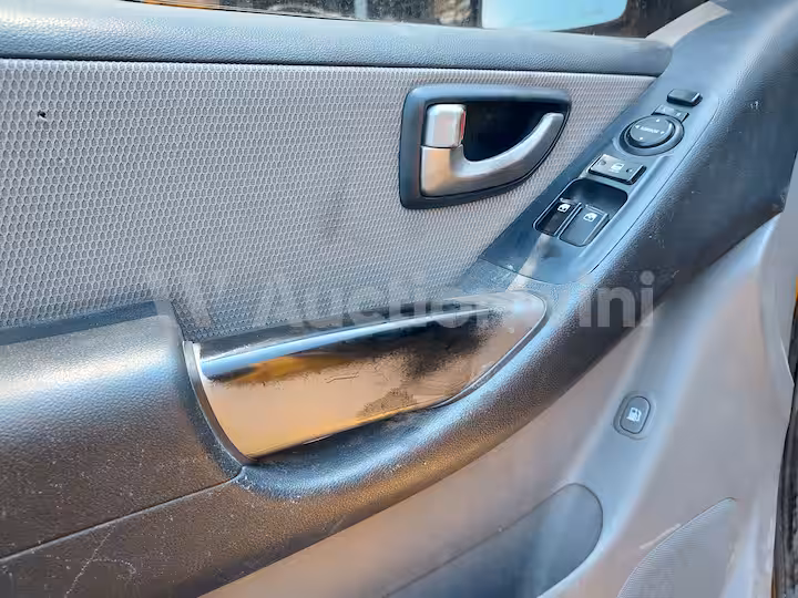 Hyundai Starex 2011 — 46