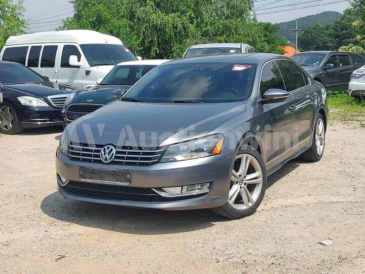 Volkswagen Passat 2014 — 2