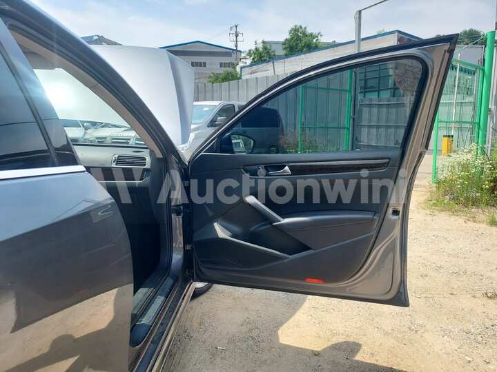 Volkswagen Passat 2014 — 27