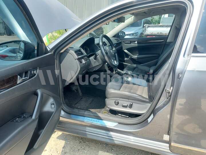 Volkswagen Passat 2014 — 36