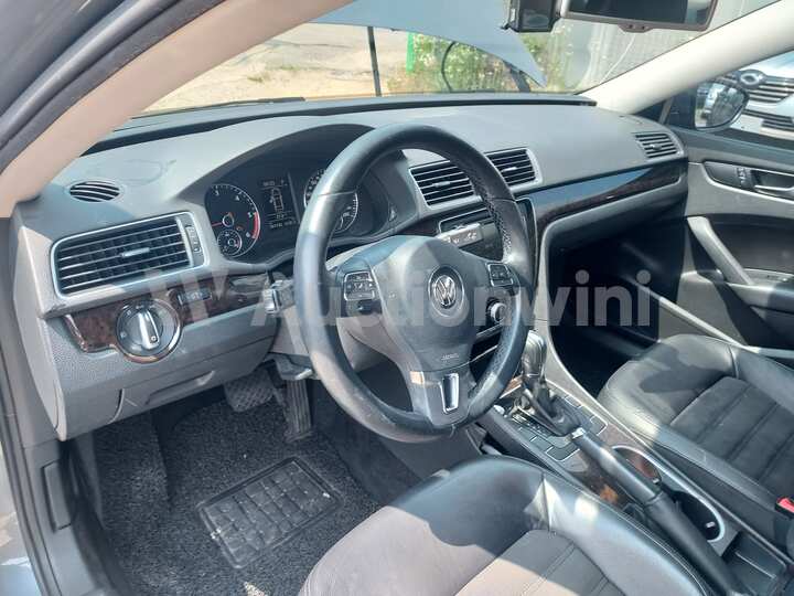 Volkswagen Passat 2014 — 38