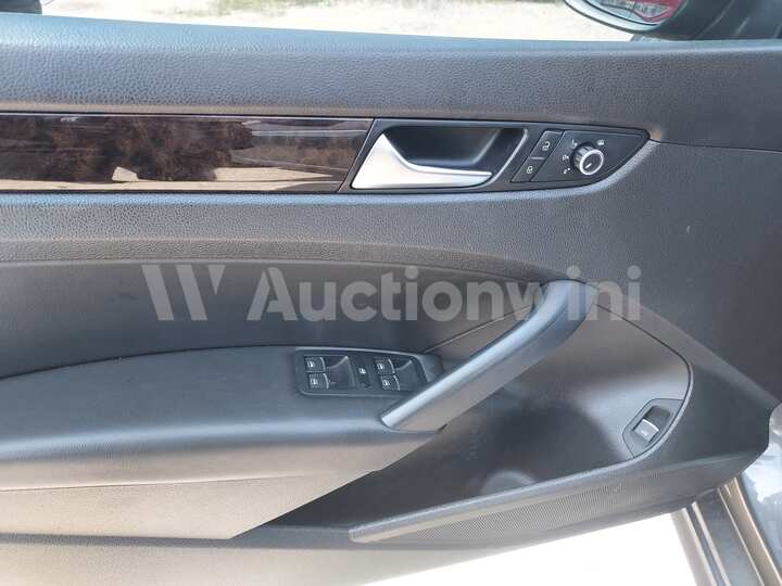 Volkswagen Passat 2014 — 40