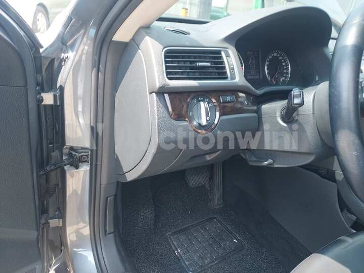 Volkswagen Passat 2014 — 41