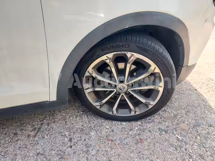 KGM (Ssangyong) Tivoli 2017 — 16