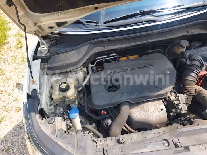 KGM (Ssangyong) Tivoli 2017 — 24