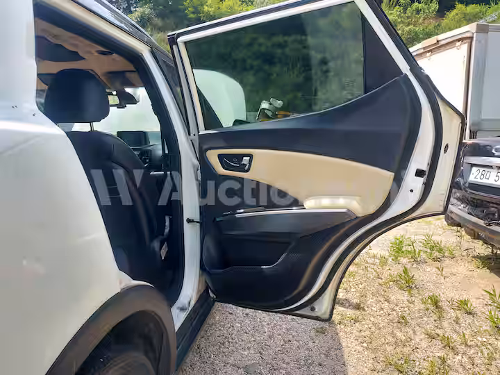 KGM (Ssangyong) Tivoli 2017 — 31
