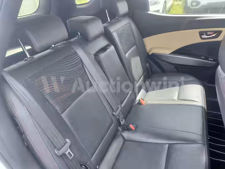 KGM (Ssangyong) Tivoli 2017 — 33
