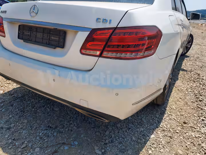 Mercedes Benz E Class 2014 — 11
