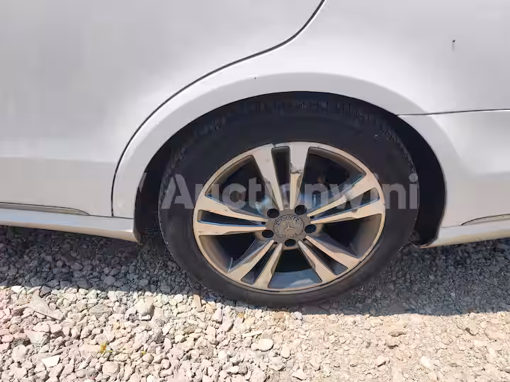 Mercedes Benz E Class 2014 — 13