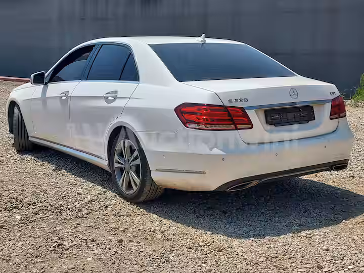 Mercedes Benz E Class 2014 — 3
