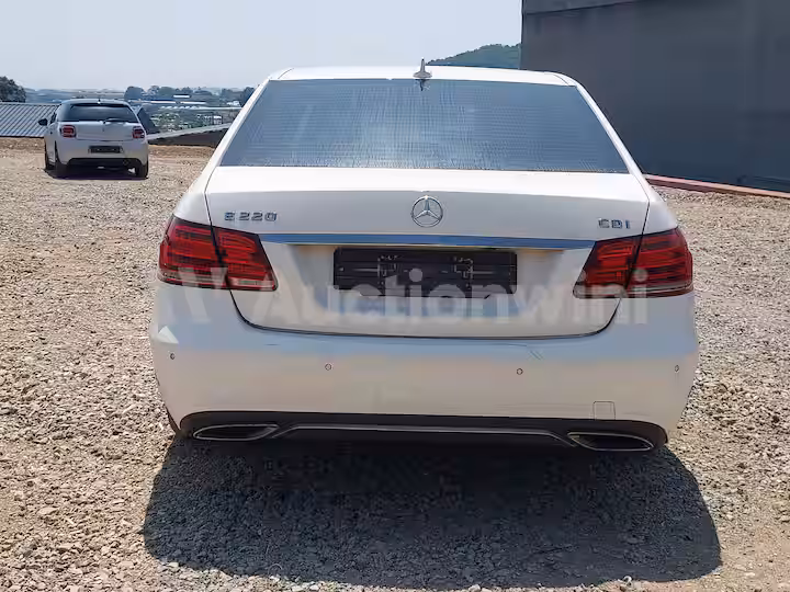 Mercedes Benz E Class 2014 — 4