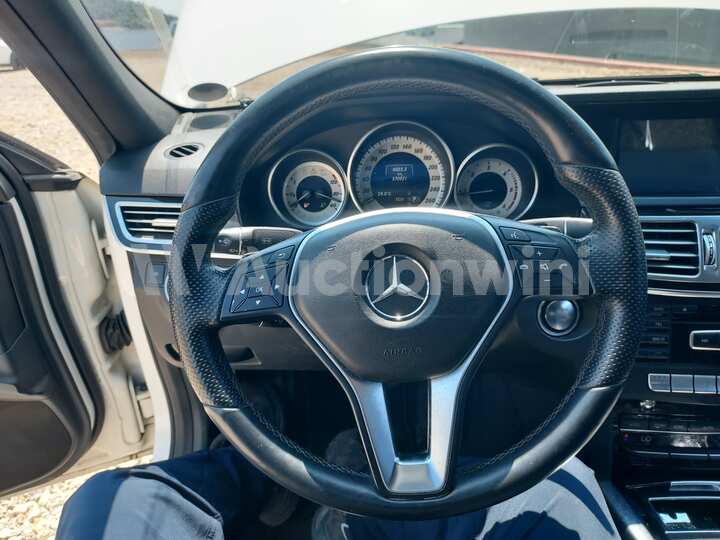 Mercedes Benz E Class 2014 — 42