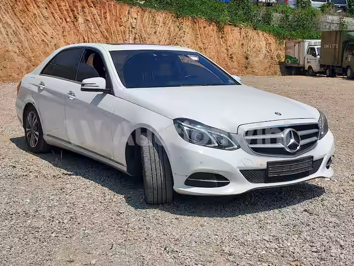 Mercedes Benz E Class 2014 — 6