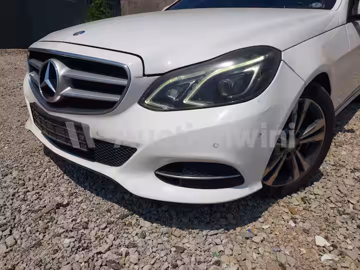 Mercedes Benz E Class 2014 — 9