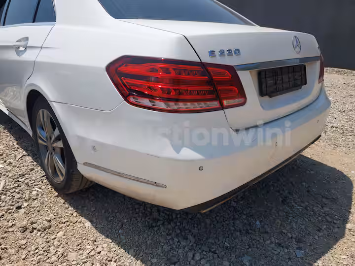 Mercedes Benz E Class 2014 — 10