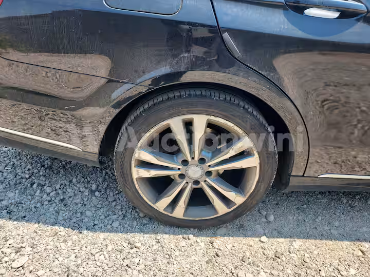 Mercedes Benz E Class 2015 — 14