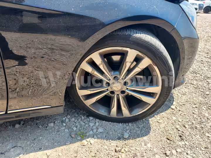 Mercedes Benz E Class 2015 — 15