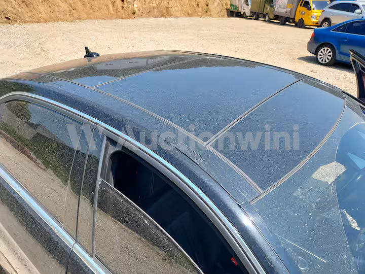 Mercedes Benz E Class 2015 — 21